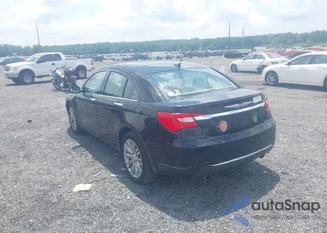 2013 Chrysler 200 Limited z USA, uszkodzony, nr VIN 1C3CCBCG4DN632716